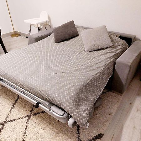 Cosy Home 2, 2 Chambres, 6 Personnes, 3 Min Gare, Parking Cergy Eksteriør billede