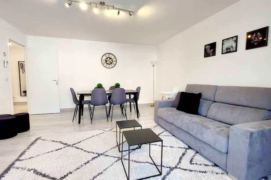 Cosy Home 2, 2 Chambres, 6 Personnes, 3 Min Gare, Parking Cergy Eksteriør billede