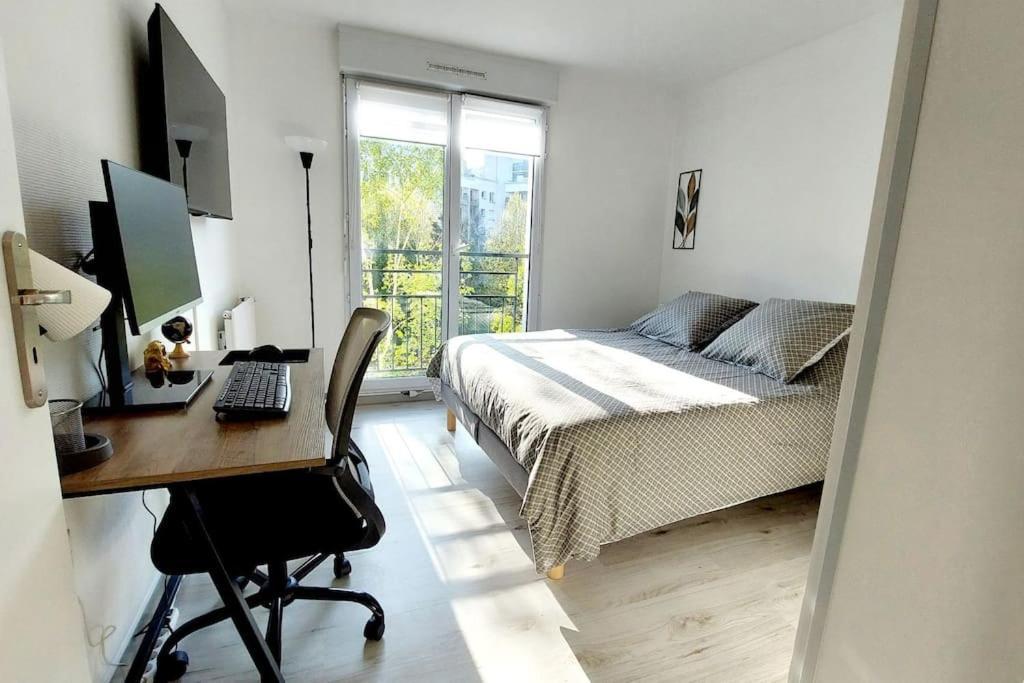 Cosy Home 2, 2 Chambres, 6 Personnes, 3 Min Gare, Parking Cergy Eksteriør billede