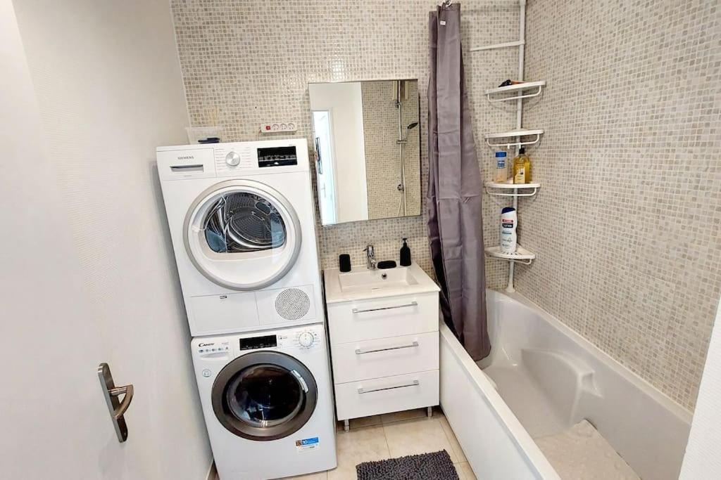 Cosy Home 2, 2 Chambres, 6 Personnes, 3 Min Gare, Parking Cergy Eksteriør billede