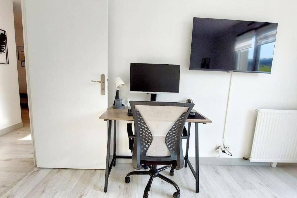 Cosy Home 2, 2 Chambres, 6 Personnes, 3 Min Gare, Parking Cergy Eksteriør billede